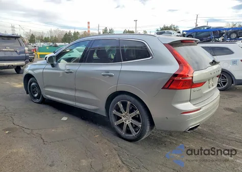 2018 Volvo Xc60 T6 Inscription z USA, uszkodzony, nr VIN YV4A22RL2J1035316